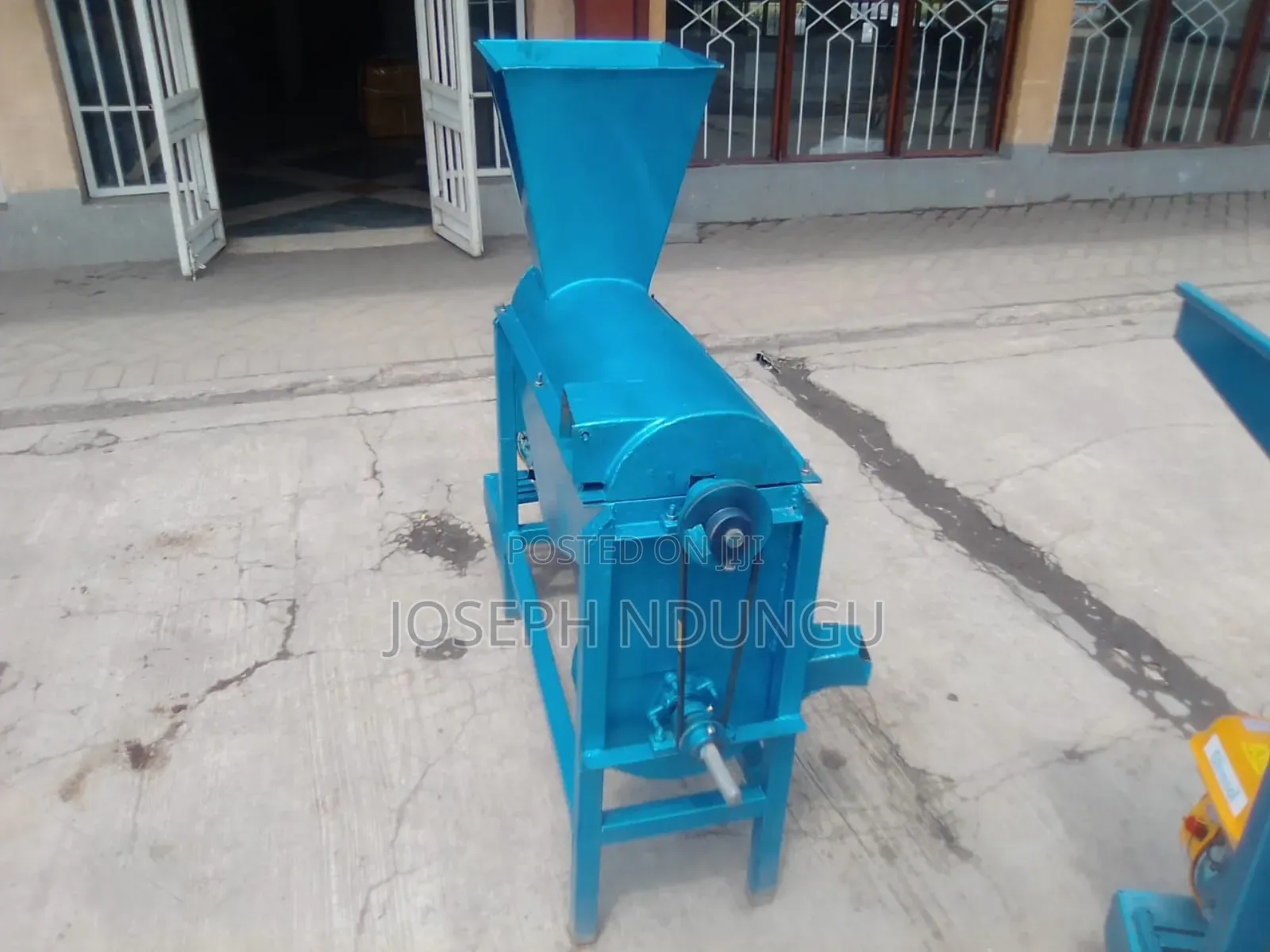 Thresher (Sourghum of Green Gram Thresher)