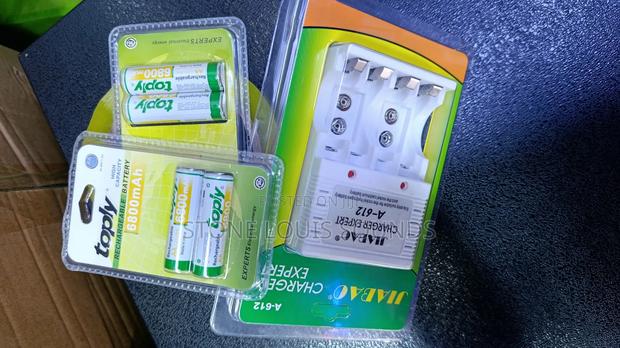 Rechargeable Batteries+ Charger - thumbnail 2