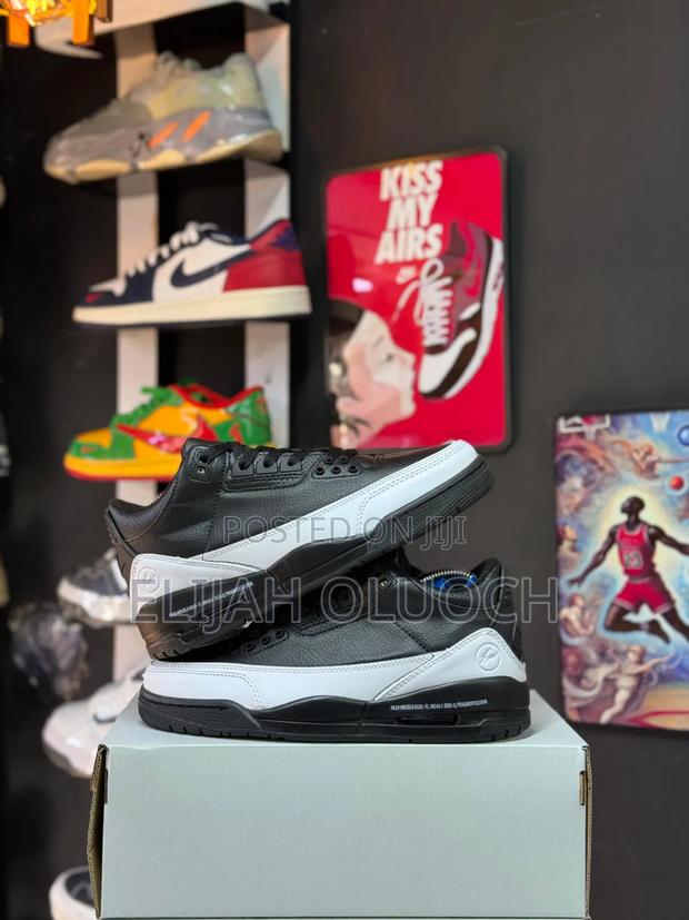 Air Jordan 3 Retro Fragment Black Abd White Sneakers - thumbnail 3