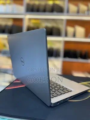 Laptop Dell Latitude 5310 16GB Intel Core I7 SSD 256GB