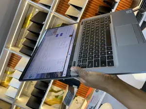 Laptop Dell Latitude 5310 16GB Intel Core I7 SSD 256GB