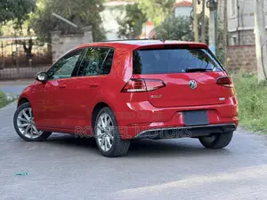 Volkswagen Golf 2018 Red