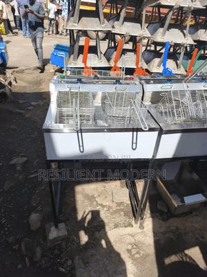 Commercial Double Deep Fryer - thumbnail 2