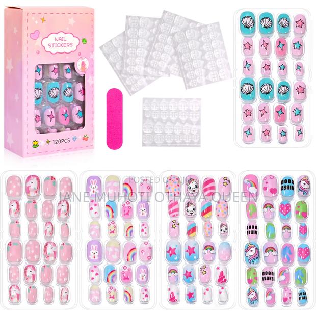 120/24pcs/Box Kids Cartoon Pattern Wearing Fake Nails