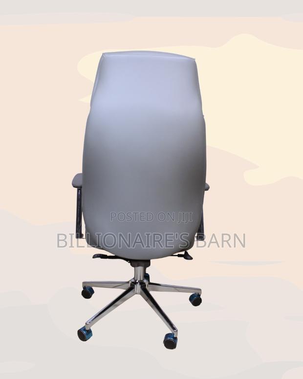 Grey Executive Leather Office Chair High-back | Office-ready Style - thumbnail 3