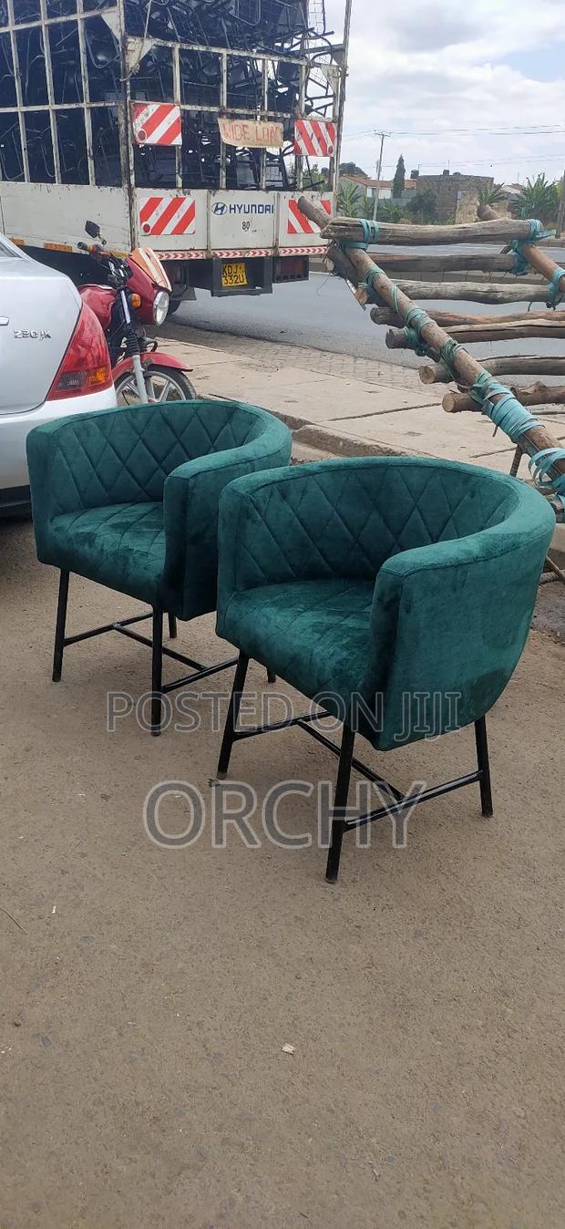 2 Salon Seats/ Manicure Seats - thumbnail 2