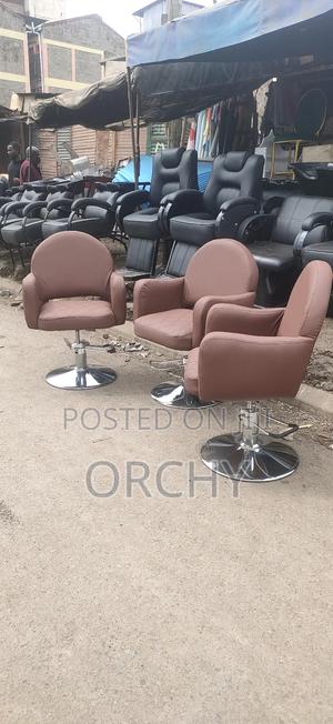 Salon Styling Seats - thumbnail 2