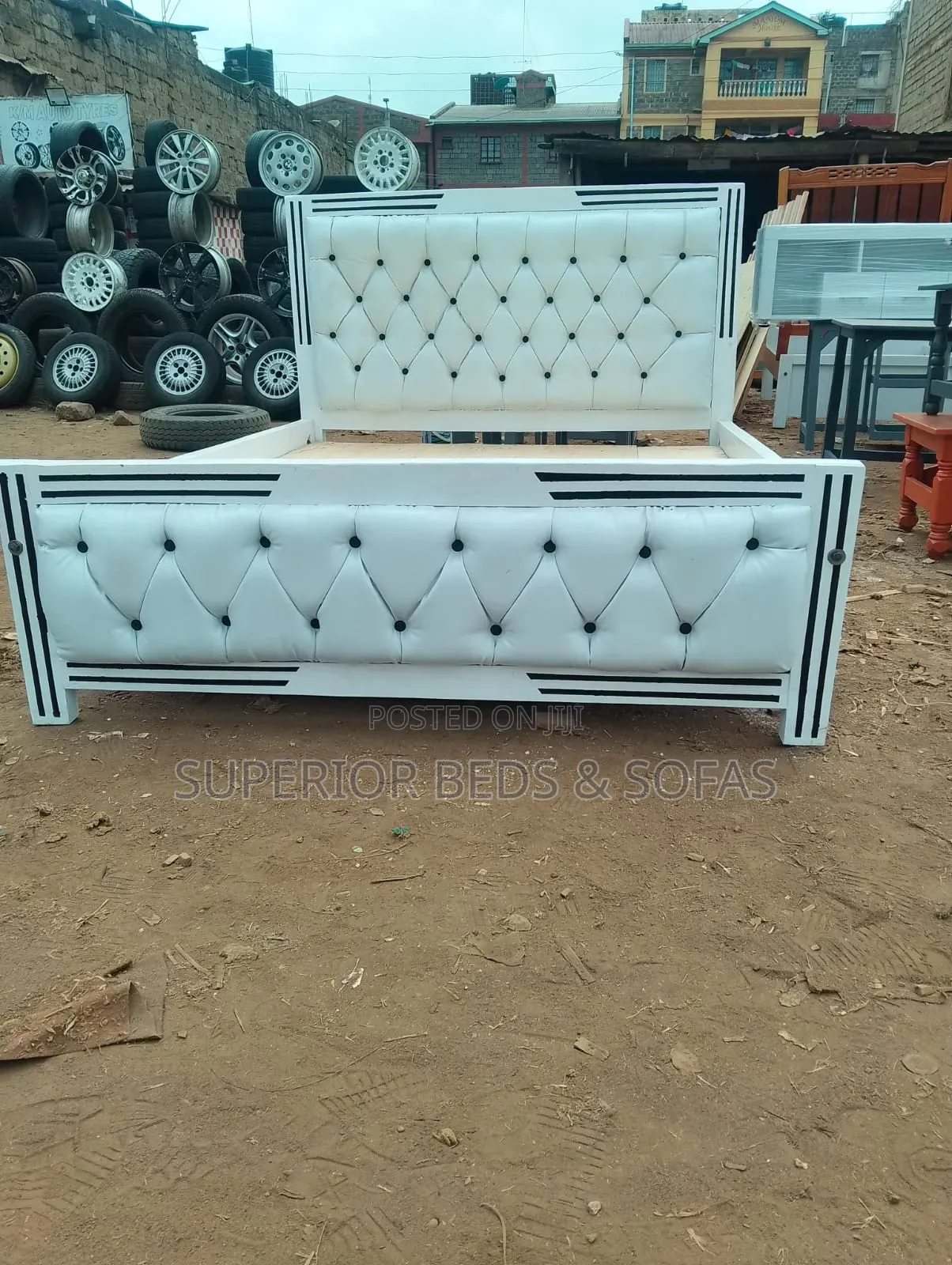 Modern White Tufted Bed Size 5 by 6