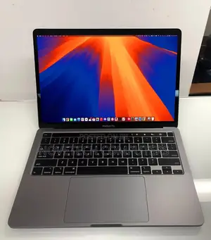 Laptop Apple MacBook Pro 2020 32GB Intel Core i7 SSD 512GB