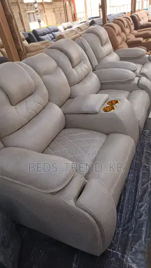 Standard Elegant 5 Seater Semi Recliner