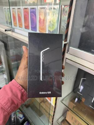 New Samsung Galaxy S25 256 GB Gray - main view