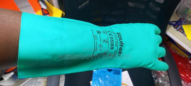Vaultex Nitrile Gloves - thumbnail 2