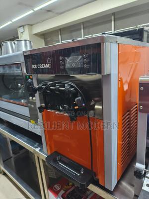 Commercial Ice Cream Machine - thumbnail 2