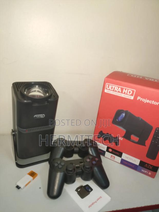 Hy320 Console Gaming Projector 2 Pads Remote and 32gb Sd Card - main view