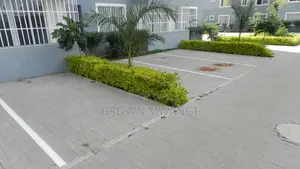 3bdrm Apartment in Mlolongo for sale