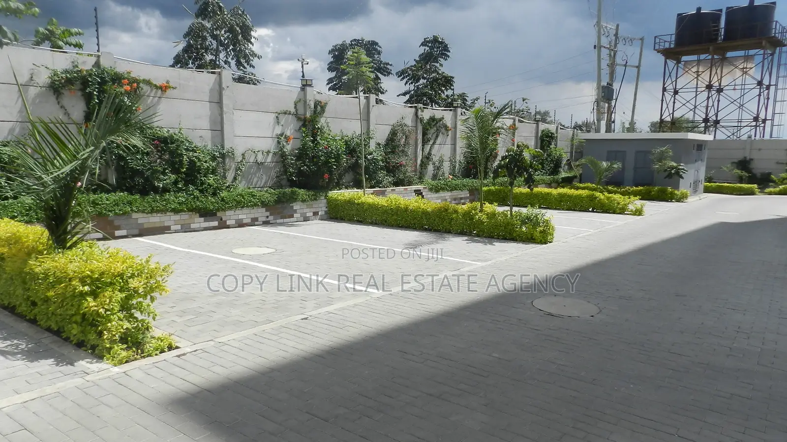 3bdrm Apartment in Mlolongo for sale