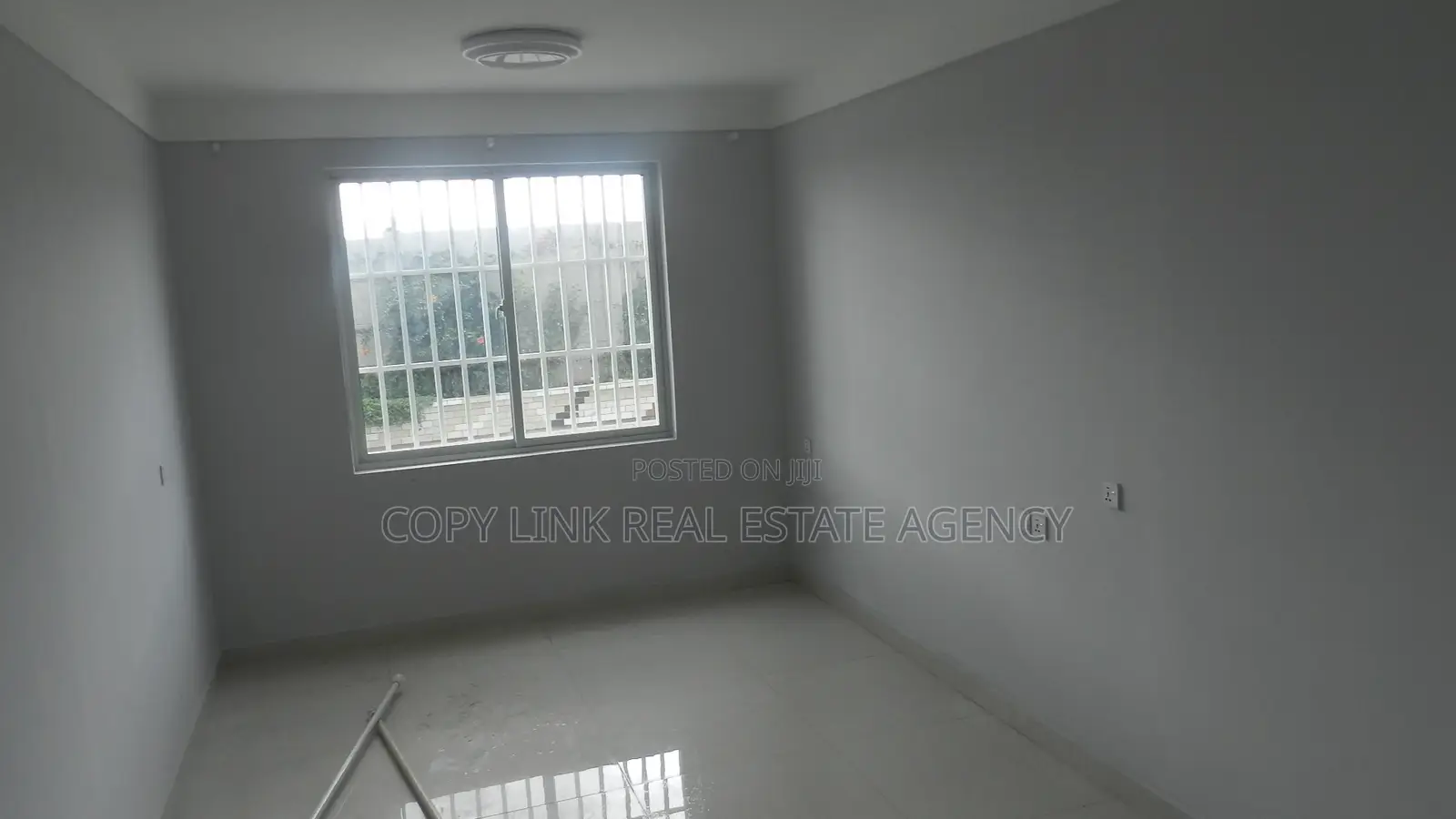 3bdrm Apartment in Mlolongo for sale
