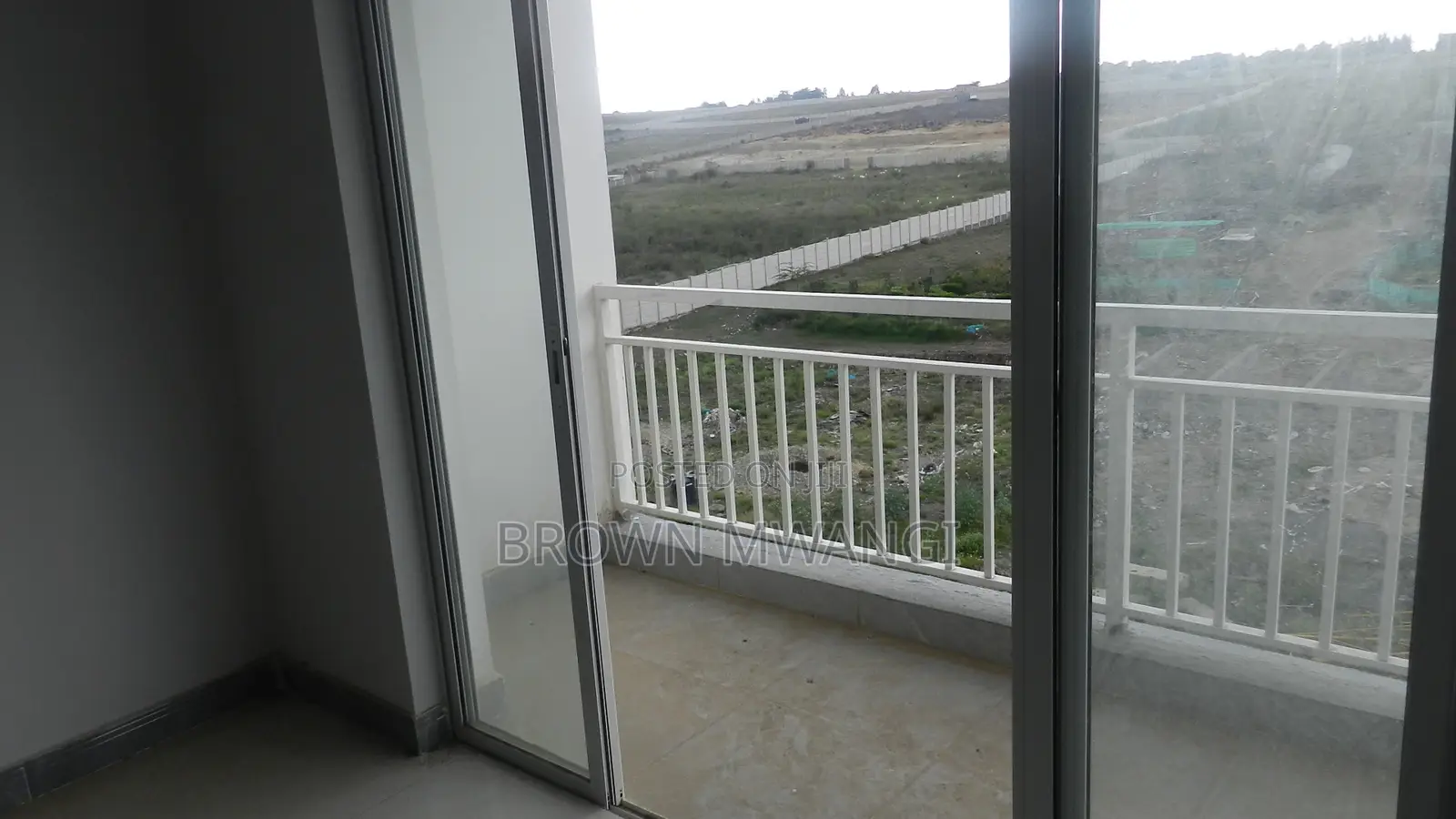 3bdrm Apartment in Mlolongo for sale