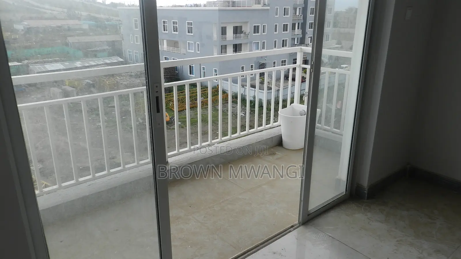 3bdrm Apartment in Mlolongo for sale