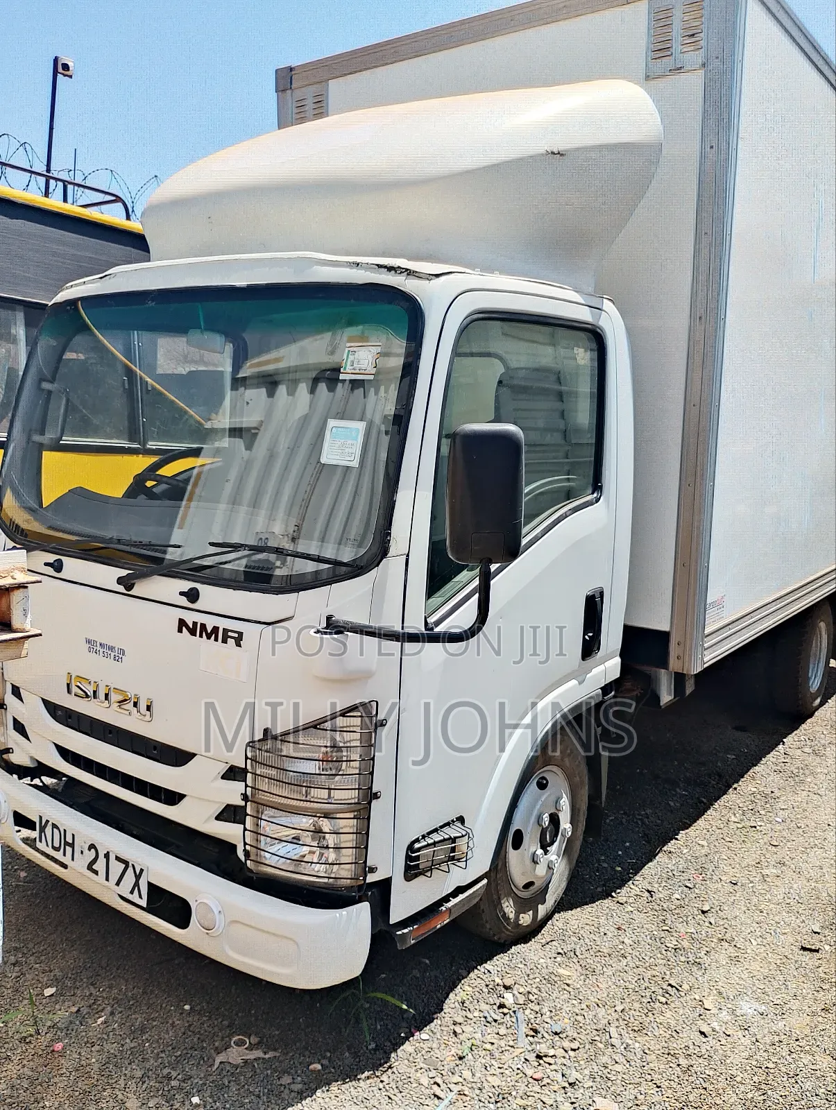 Isuzu NMR KDH 217x