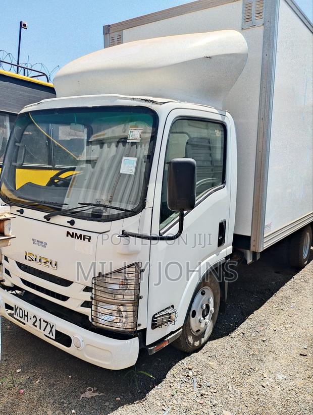 Isuzu NMR KDH 217x