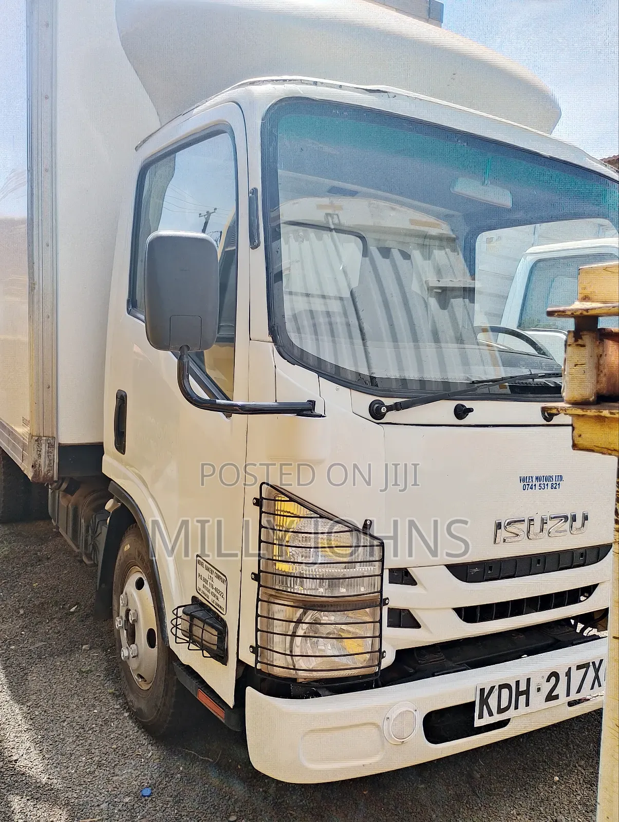 Isuzu NMR KDH 217x