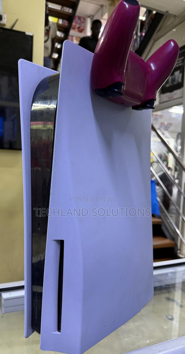 In Good Condition Sony Ps5 Standard - thumbnail 3