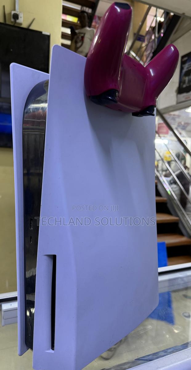 In Good Condition Sony Ps5 Standard - thumbnail 4