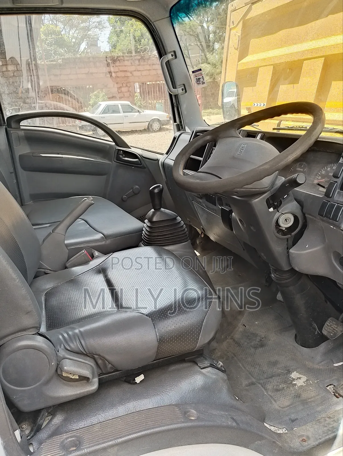 Isuzu NMR KDD 049g