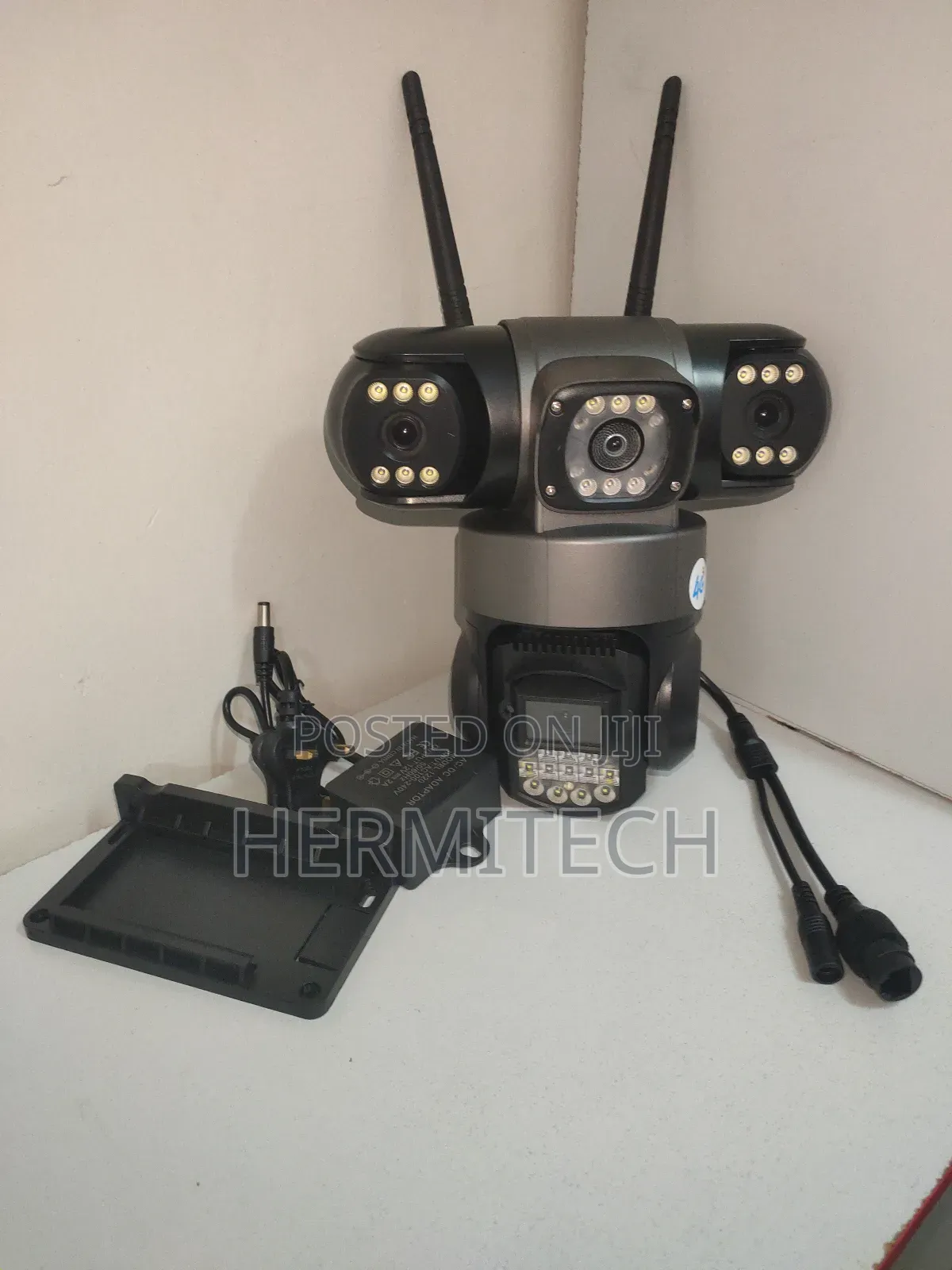 Triple Lens 4g Electric PTZ CCTV Surveillance Cameras