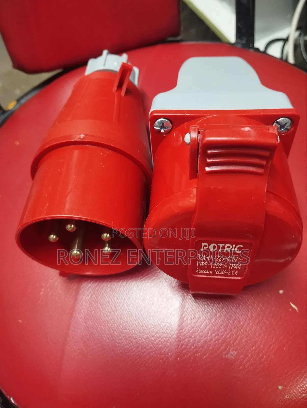 Industrial Socket 32 Amps 4 Pin Potric