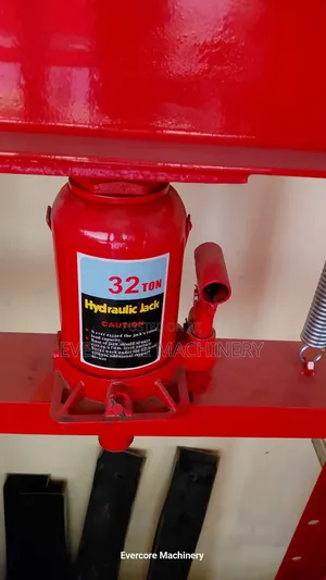 Commercial 32tonne Bearing/Bushes Press Manual Operated.