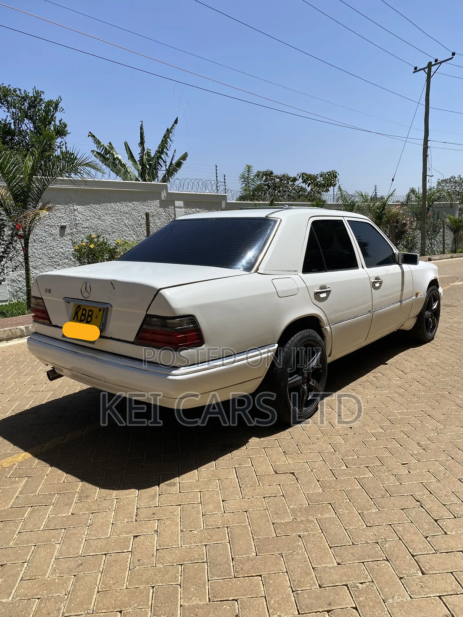 Mercedes-Benz W124 1989 White