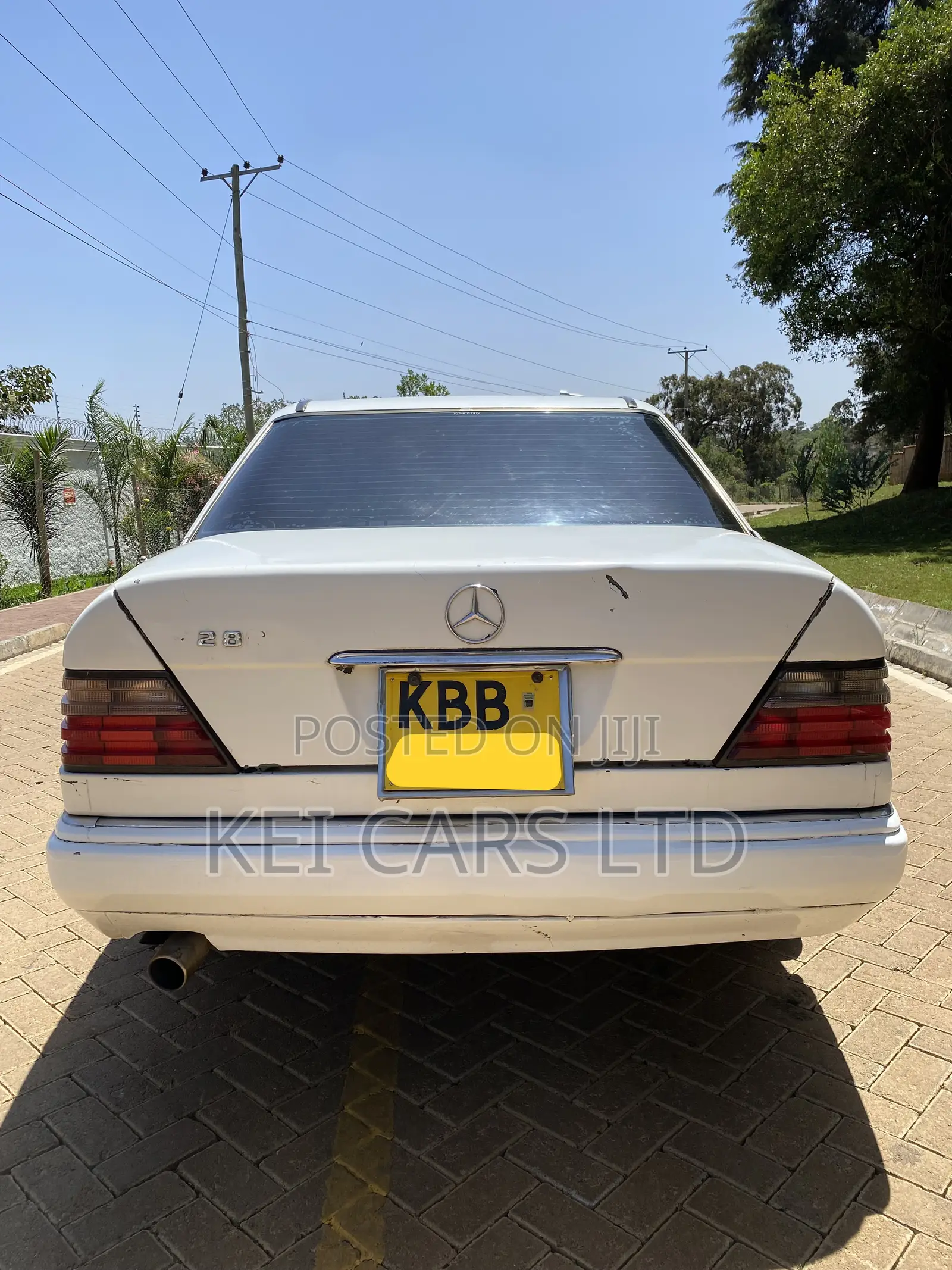 Mercedes-Benz W124 1989 White