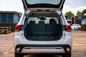 Mitsubishi Outlander 2019 White