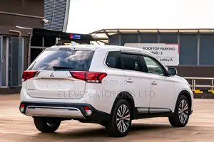 Mitsubishi Outlander 2019 White