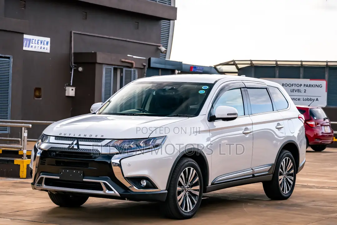 Mitsubishi Outlander 2019 White