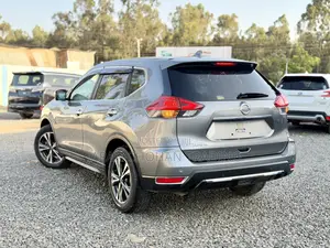 Nissan X-Trail 2018 Gray
