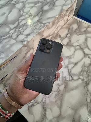 Apple iPhone 16 Pro 256 GB Black - main view