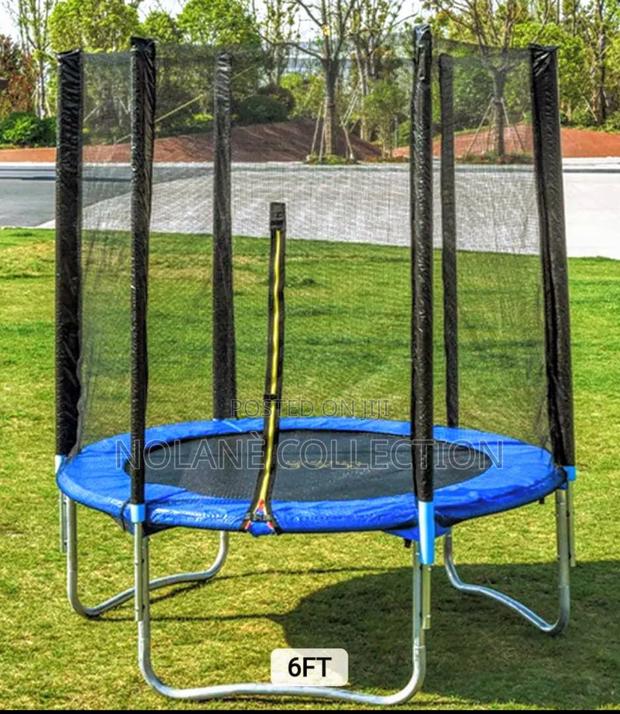 6 Ft Trampoline With Safety Enclosure Net - main view