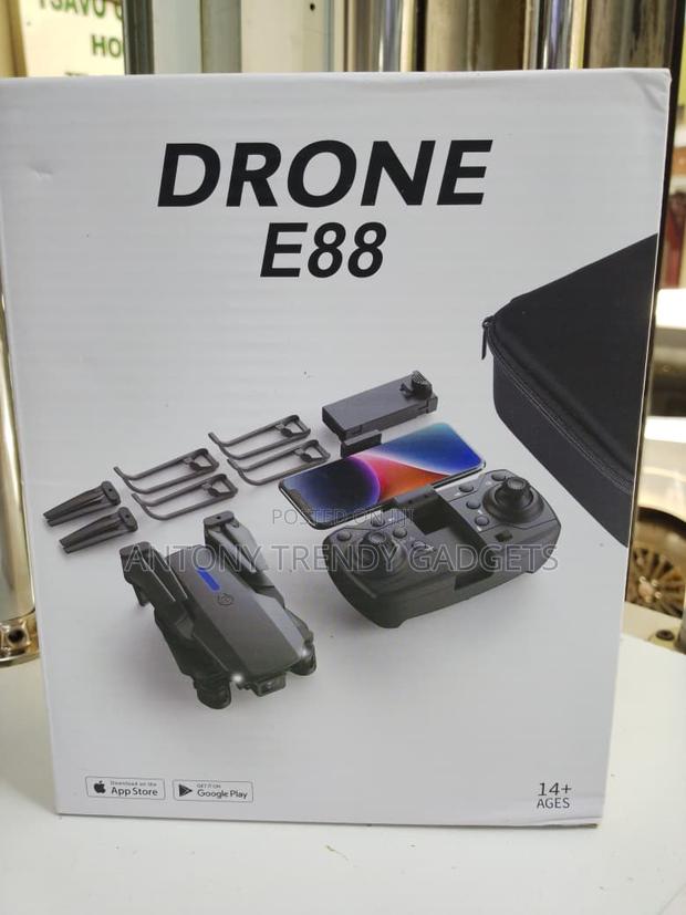 E88 Mini Foldable Quadcopter Drone - thumbnail 6