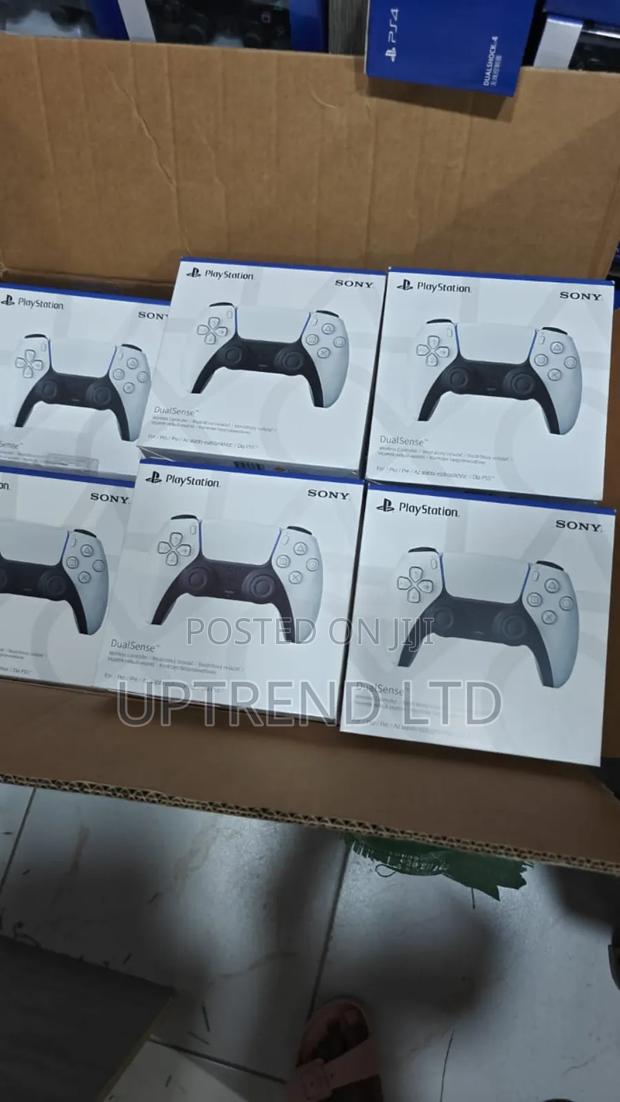 Ps5 White Pad , Brand New Playstation 5 White Controller - main view