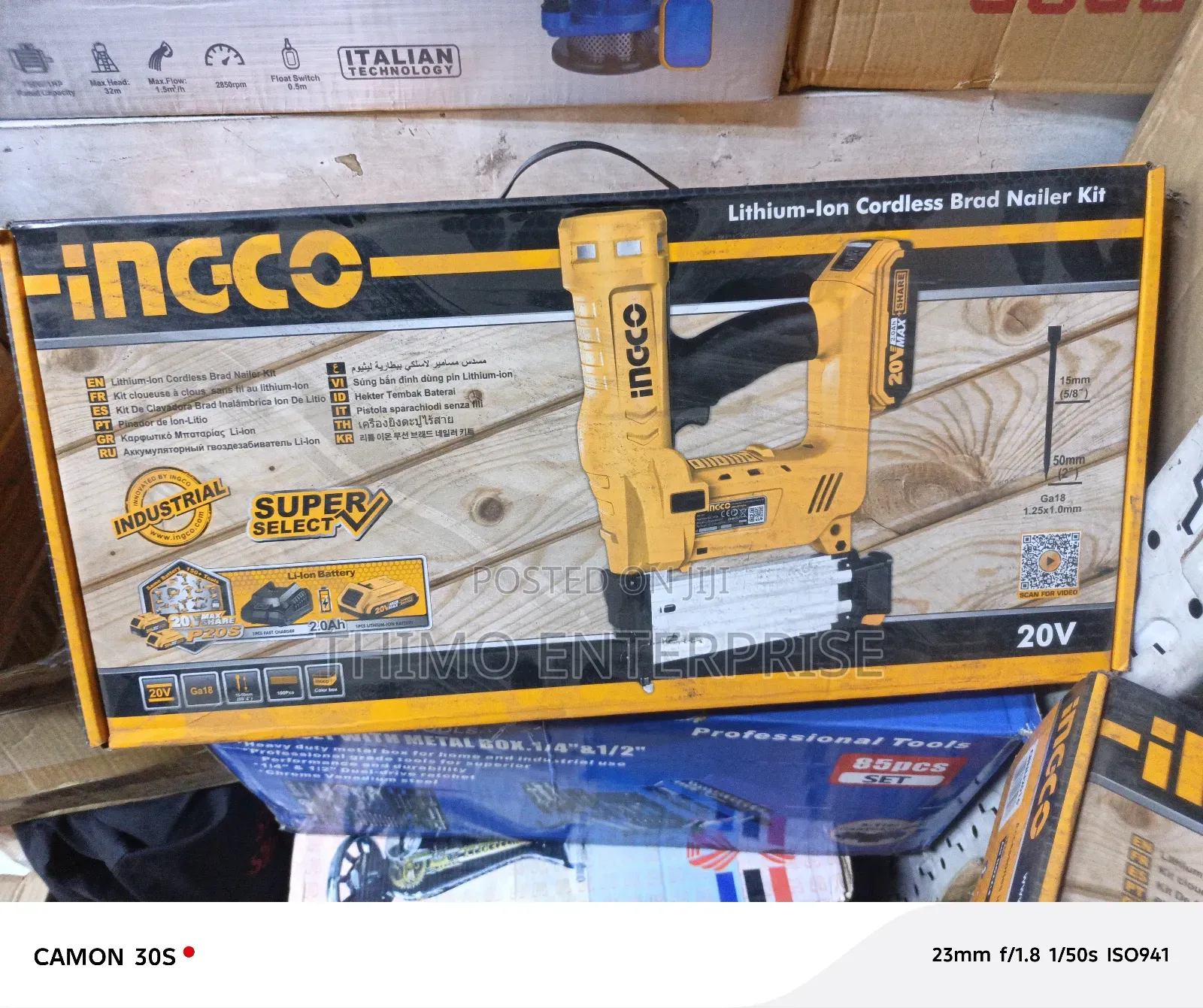 Cordless Brad Nailer Kit