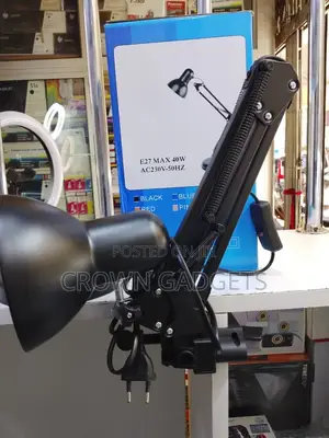 Classic Adjustable Study Lamp Swing Arm Design