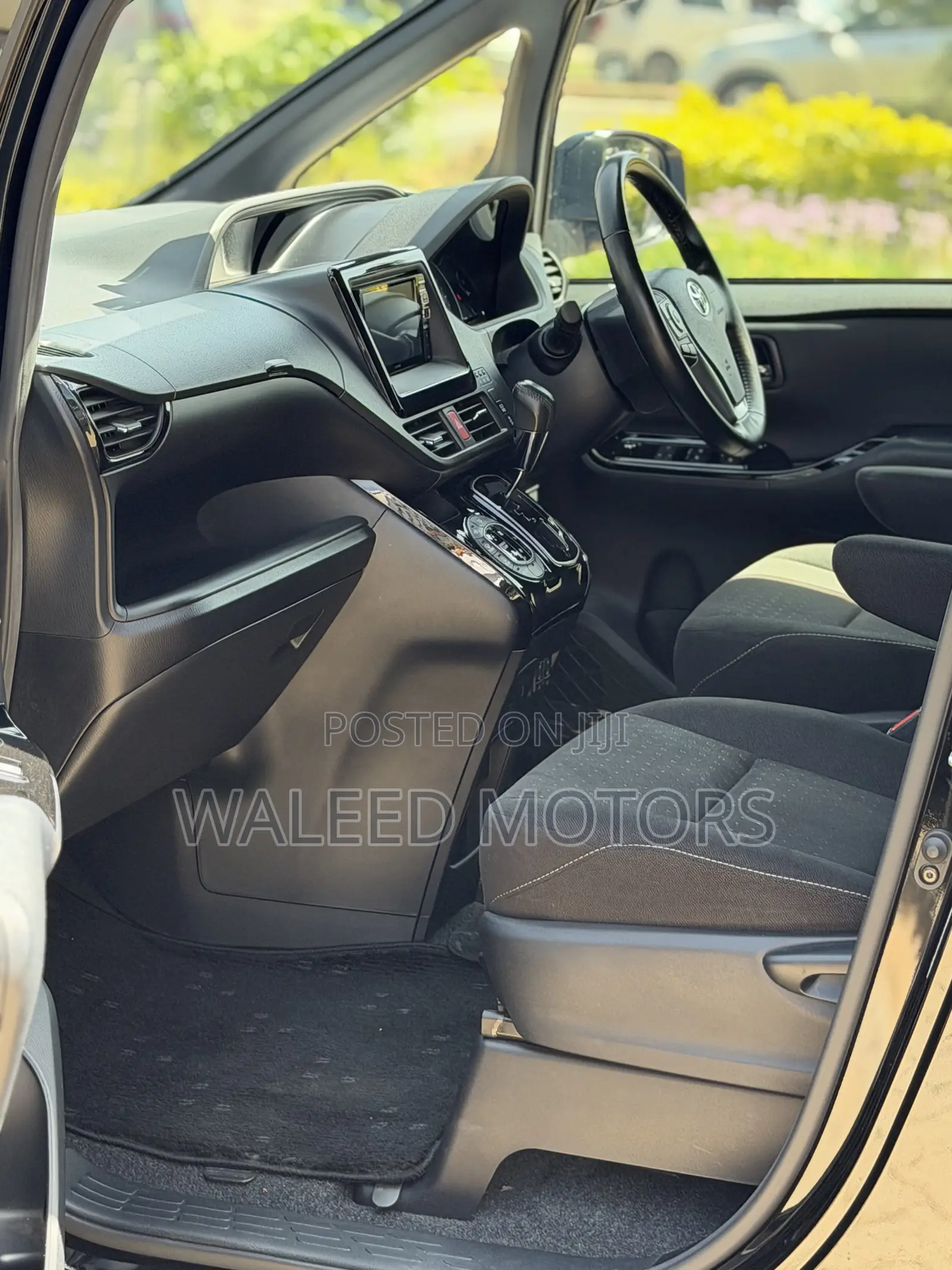 Toyota Voxy 2018 Black