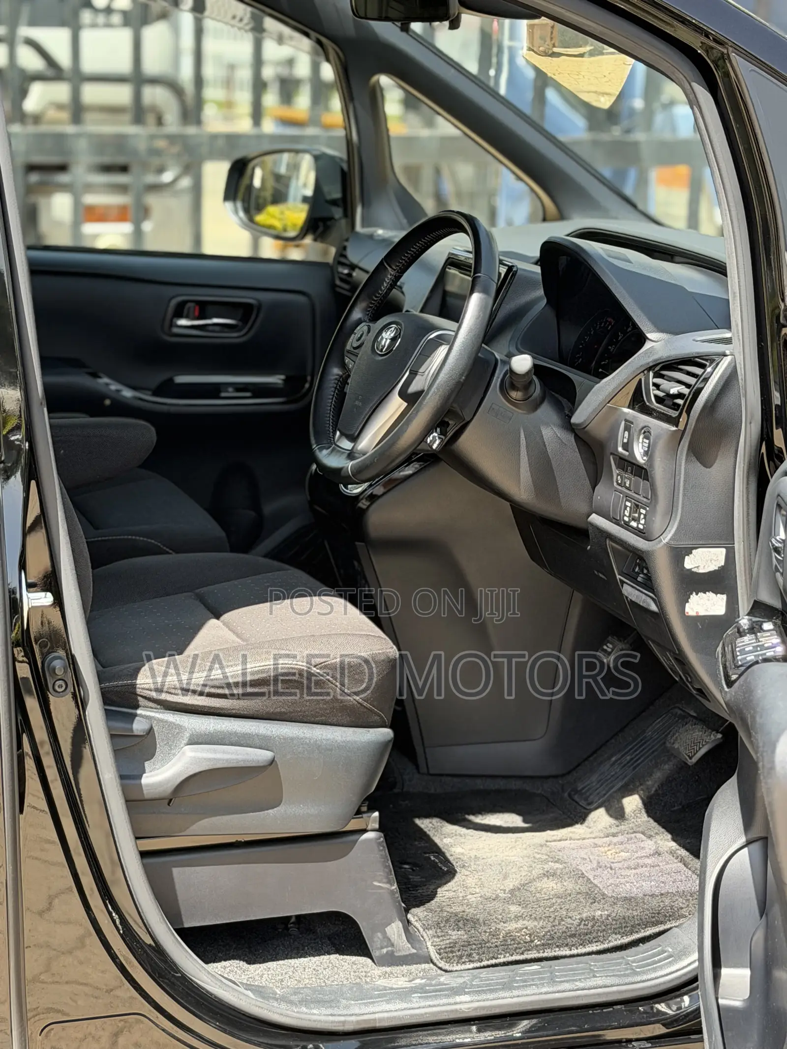 Toyota Voxy 2018 Black