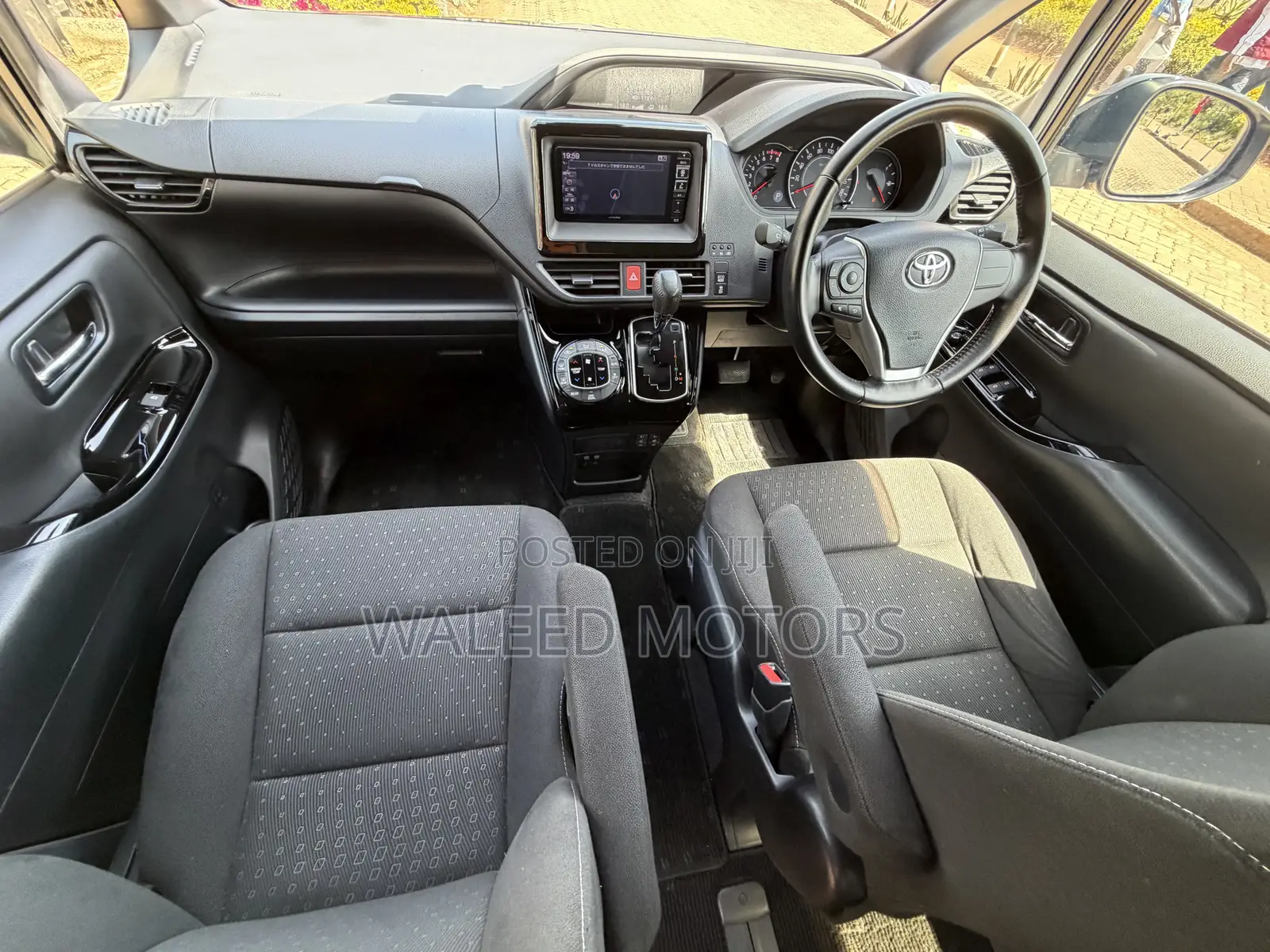 Toyota Voxy 2018 Black