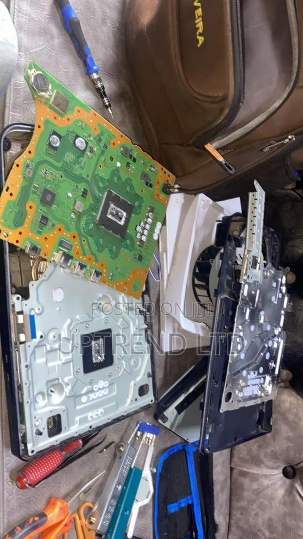 Sony,Xbox Nintendo Professional Repair and Maintenance Services - main view
