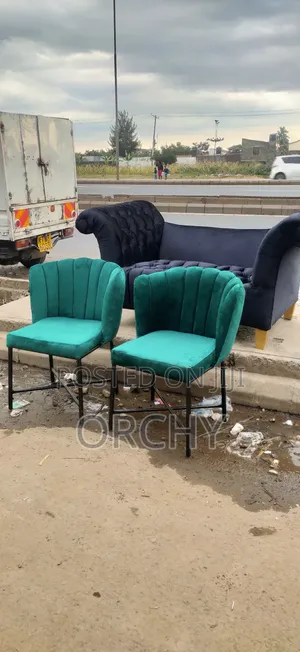 Floral Manicure Seats