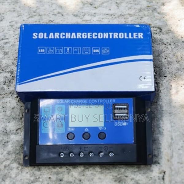 Reliable 12v 24v 30a Solar Charge Regulator Dual Usb Smart Controller - main view